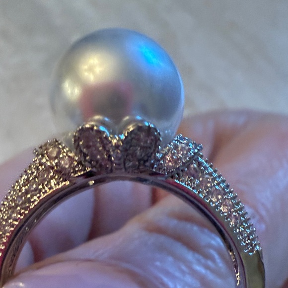Elegant Fashion Silver Pearl Ring size 10 - Picture 7 of 7
